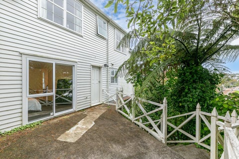 17 Amapur Drive, Khandallah, Wellington