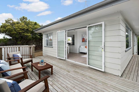 1/59 Santiago Crescent, Unsworth Heights, Auckland