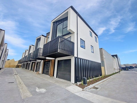 2/317 Lincoln Road, Addington, Christchurch