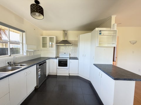 5 Serrita Avenue, Sunnyhills, Auckland