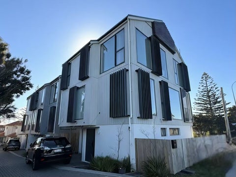 2/88 Birkenhead Avenue, Birkenhead, Auckland