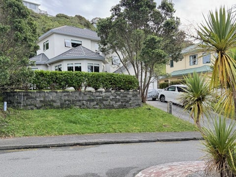 49 Dress Circle, Newlands, Wellington
