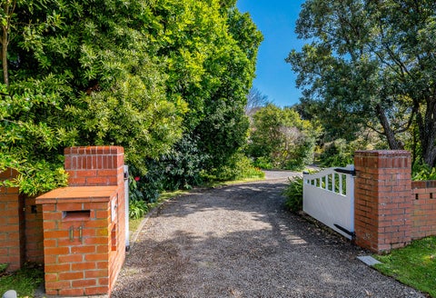 11 Karaka GR, Waikanae, Waikanae