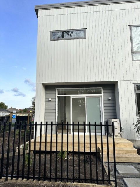 1/2 Moor Avenue, Te Atatu Peninsula, Auckland