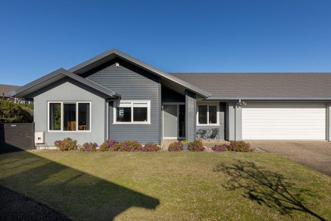 3 Fremont Way, Pyes Pa, Tauranga