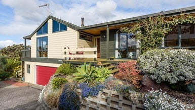 18 Pohutukawa Crescent, Raumati Beach, Paraparaumu