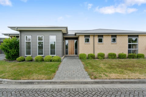 6 Wrey Jury Lane, Dallington, Christchurch