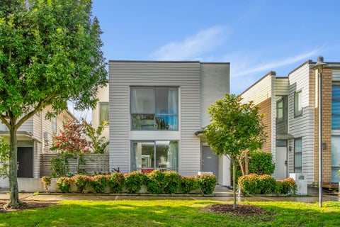 21 Phar Lap Crescent, Takanini, Auckland
