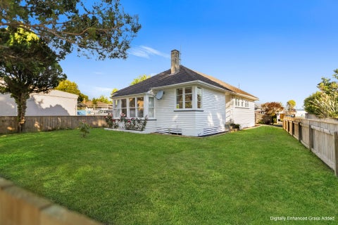 102 Holland Road, Fairfield, Hamilton