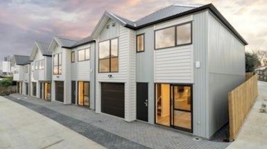 6/33 Buscomb Avenue, Henderson, Auckland