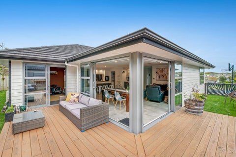 6 Flavell Drive, Orewa, Orewa