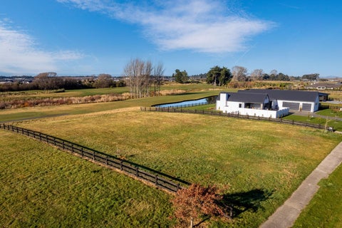 32 Mapleham Drive, Pegasus, Pegasus