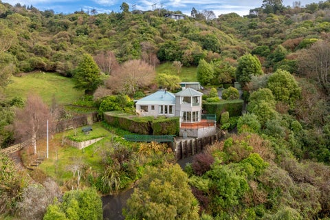 38 Coombe Hay Terrace, Careys Bay, Dunedin