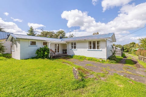 61 Watt Street, Featherston