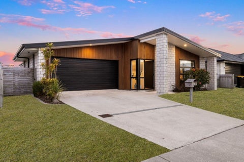 14 Dunkeld Drive, Papamoa