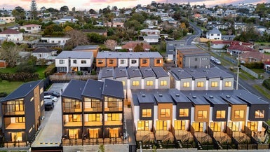 11/42 Captain Scott Road, Glen Eden, Auckland