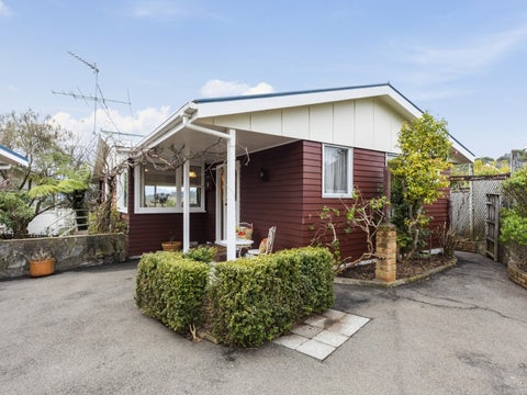 11 Ecclesfield Grove, Silverstream, Upper Hutt