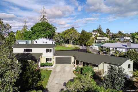 67A Beach Haven Road, Beach Haven, Auckland