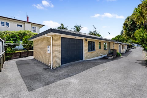 2/19 Howe Street, Howick, Auckland