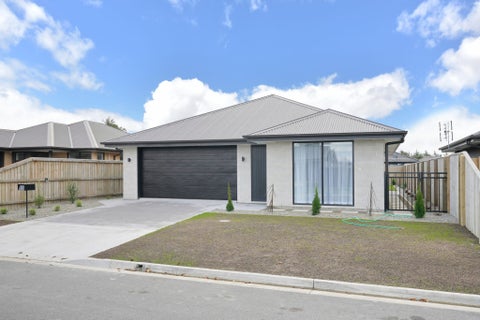 4 Tara Crescent, Woodend, Woodend