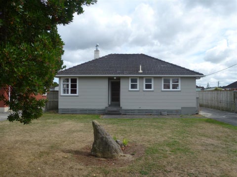 37 Hudson Avenue, Bulls