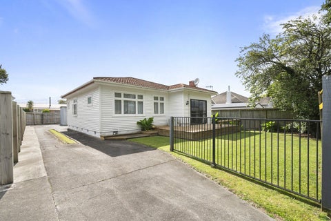 65 Botanical Road, Takaro, Palmerston North