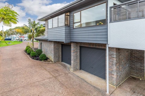 2/283 Glenfield Road, Glenfield, Auckland