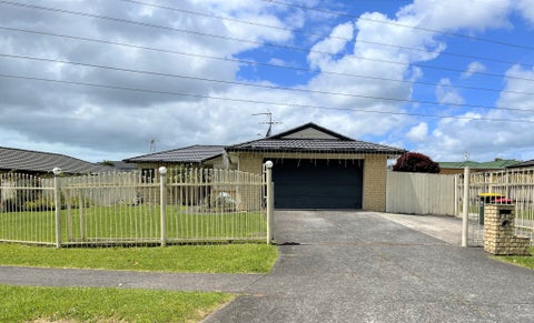 44 Medvale Avenue, Flat Bush, Auckland
