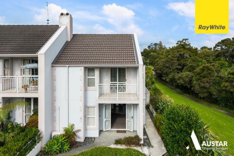 81 Winery Way, Henderson, Auckland