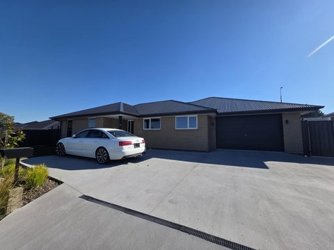 15 Royal Oak Crescent, Holmes Hill, Oamaru