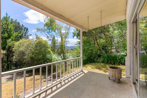 19 Wyndham Road, Pinehaven, Upper Hutt