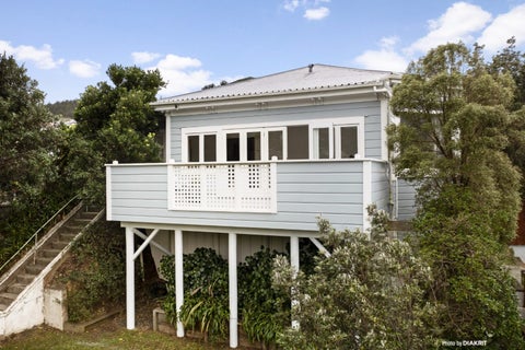 21 The Parade, Island Bay, Wellington