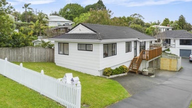 2/24 Richards Avenue, Forrest Hill, Auckland