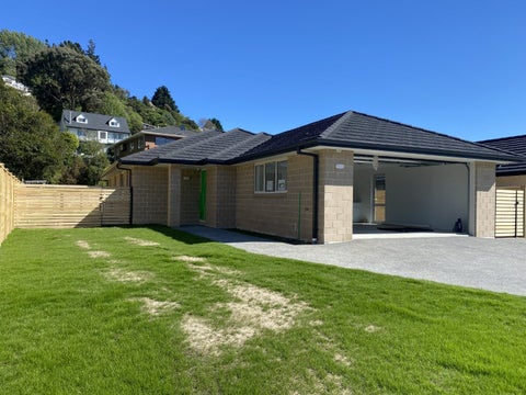 38 Martingale Drive, Whitby, Porirua