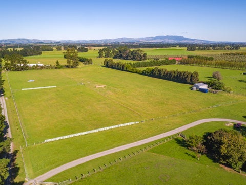 1832A State Highway 2, Tauwharenīkau, Tauherenikau
