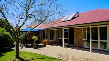 14 Antoine Grove, Richmond