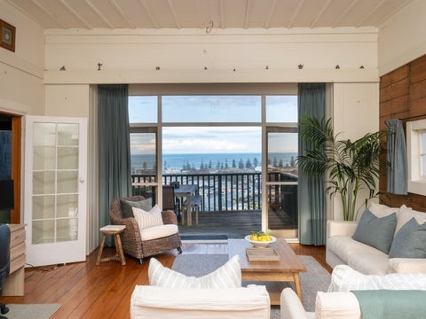 42 Cameron Road, Bluff Hill, Napier