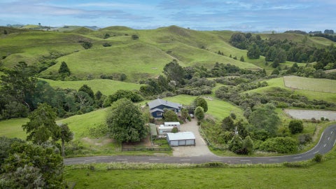 679 Stanley Road, Te Popo, Stratford