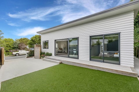 104 Rangituhi Crescent, Takapuwahia, Porirua
