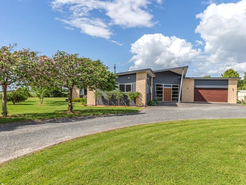 273E KIMBERLEY Road, Levin, Levin