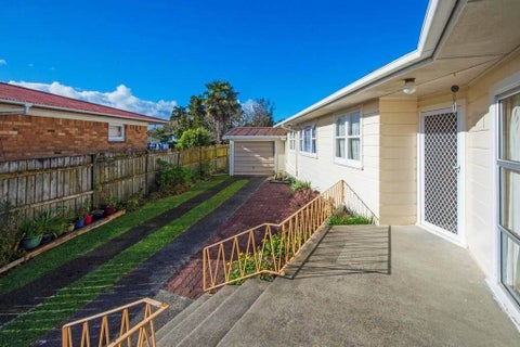 10 Braeburn Place, Takanini, Auckland