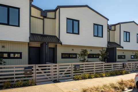 102 Te Puketoka Lane, Māngere, Auckland
