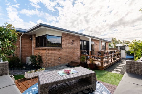 2/32 Nikau Street, Stoke, Nelson