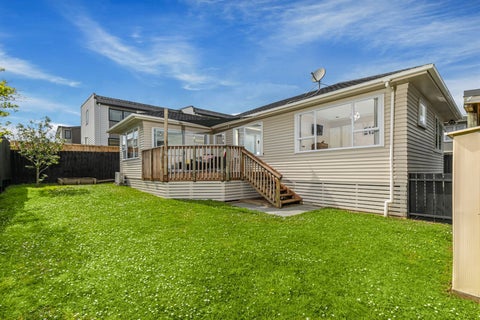 86A Sylvan Crescent, Te Atatu South, Auckland