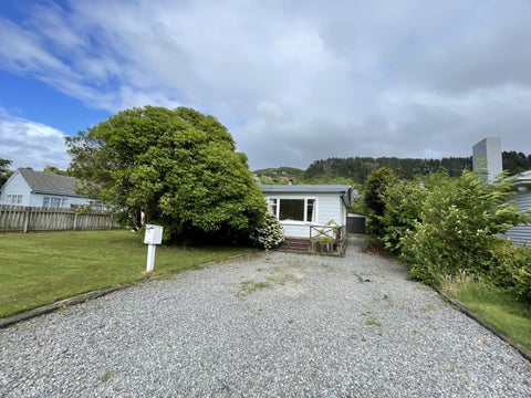 15 Rossiter Street, Tawa, Wellington