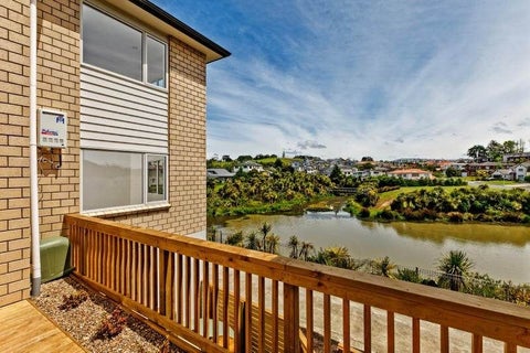 14 Sohlue Place, Oteha, Auckland