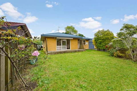 9/171 Pigeon Mountain Road, Half Moon Bay, Auckland