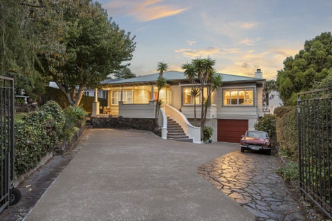 15 Summit Drive, Mount Albert, Auckland