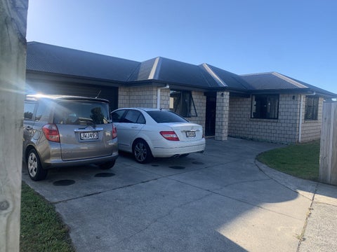302 Carmichael Road, Brookfield, Tauranga