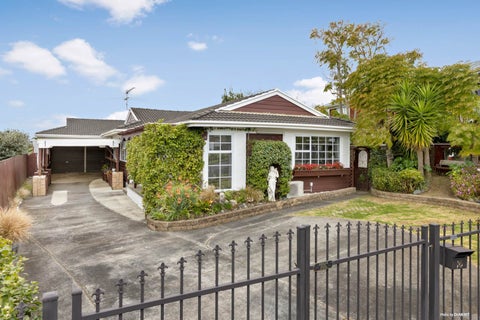 16 Leewood Place, Pakuranga Heights, Auckland